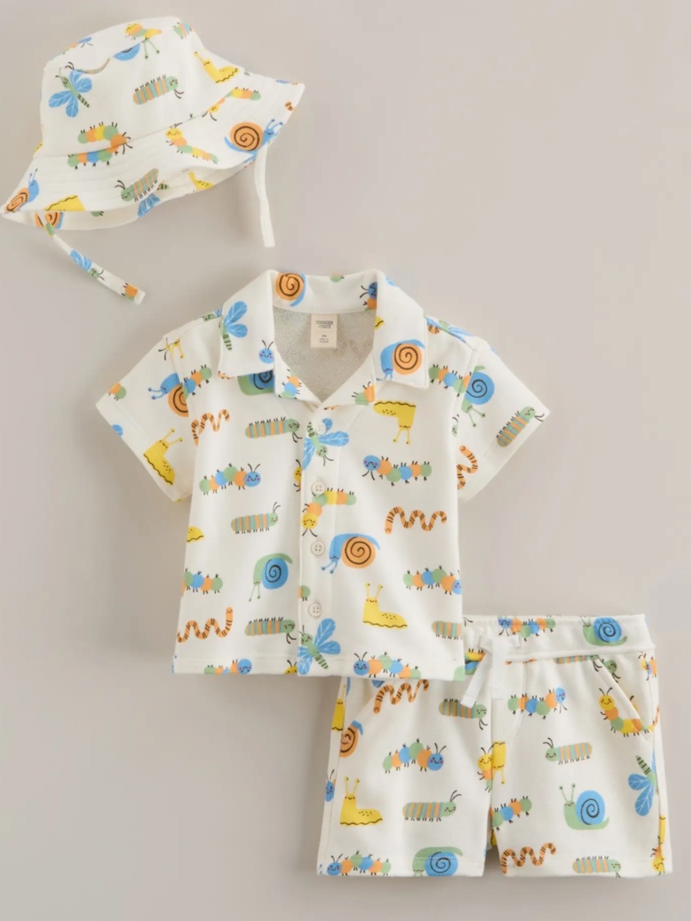 Tucker + Tate Shirt, Shorts, & Hat set in Ivory Egret Bug Collector